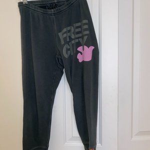 freecity 3/4 sweatpants/joggers!!